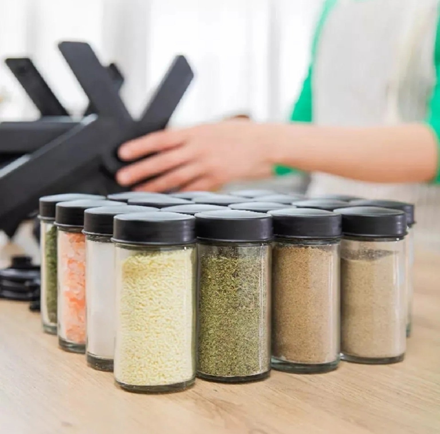 360° Rotating Spice Rack – 18 Glass Jar Kitchen Organizer Free Delivery